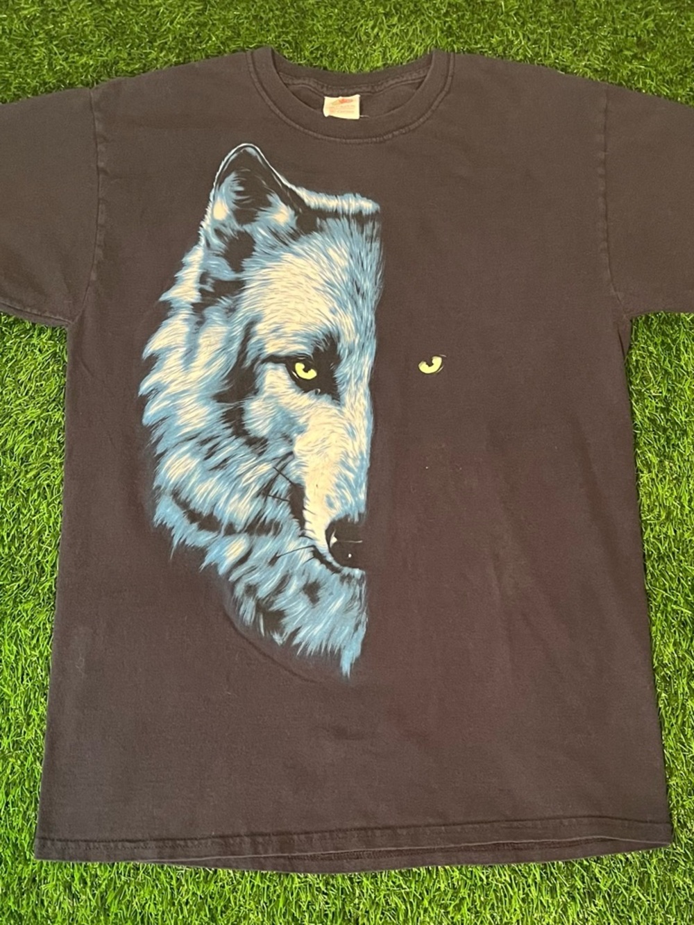 VTG Furit Of The Loom Glowing Wolf Face Graphic Black T Shirt Mens Size Medium
